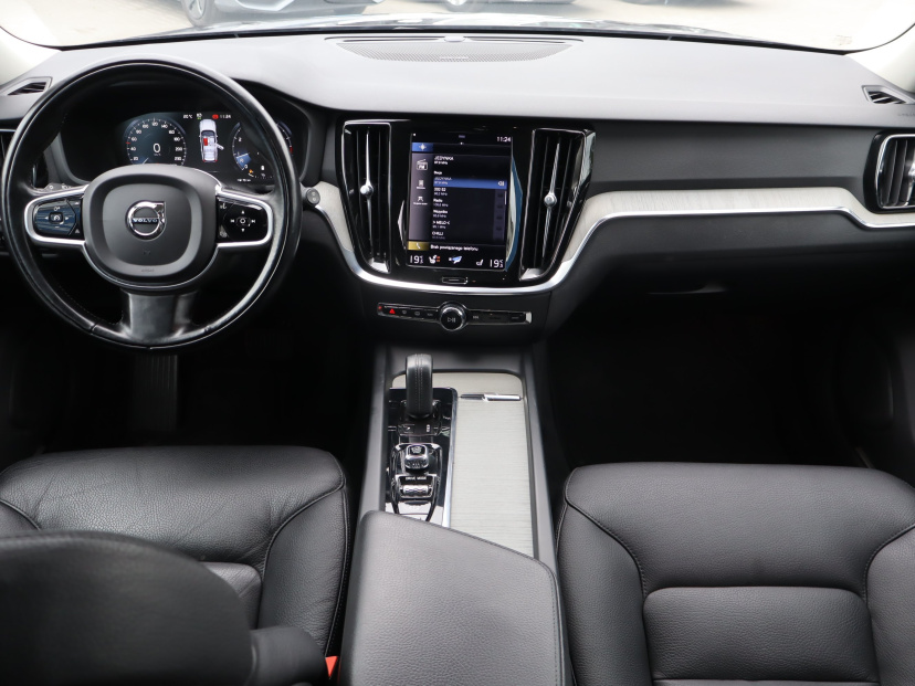 Volvo V60 Cross Country, 2021