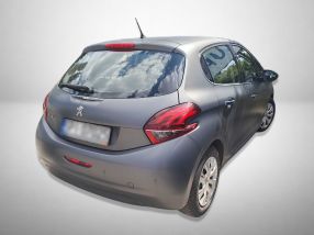 Peugeot 208 - 2015