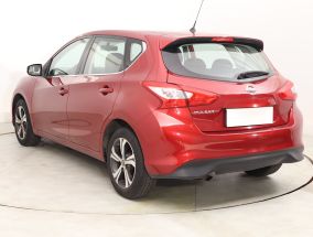 Nissan Pulsar - 2015