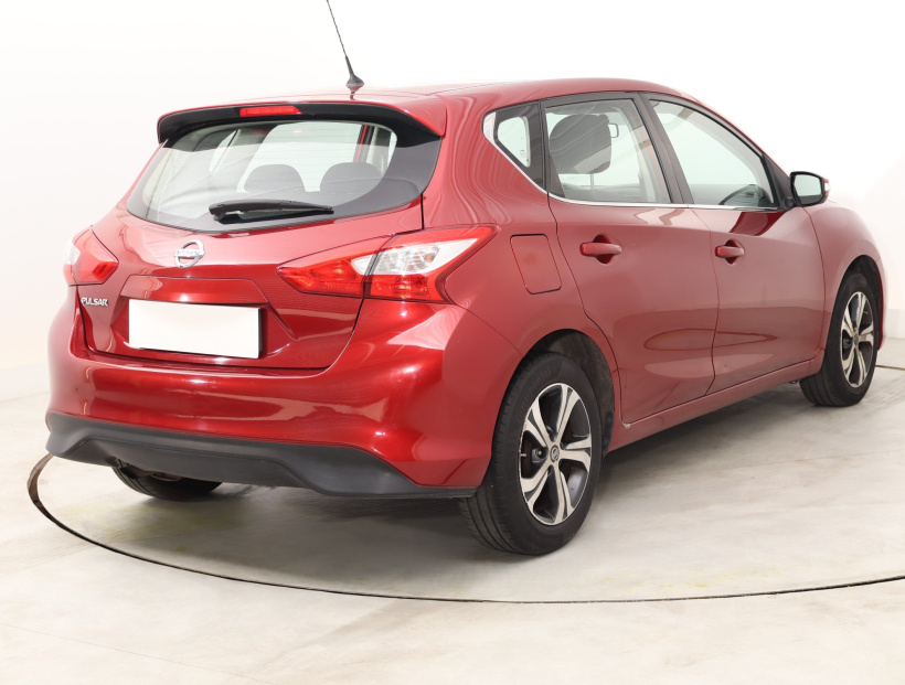 Nissan Pulsar, 2015