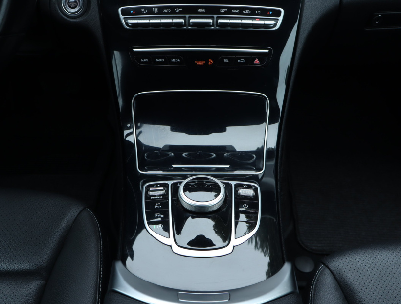Mercedes-Benz C, 2019