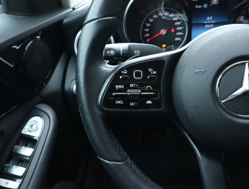 Mercedes-Benz C, 2019