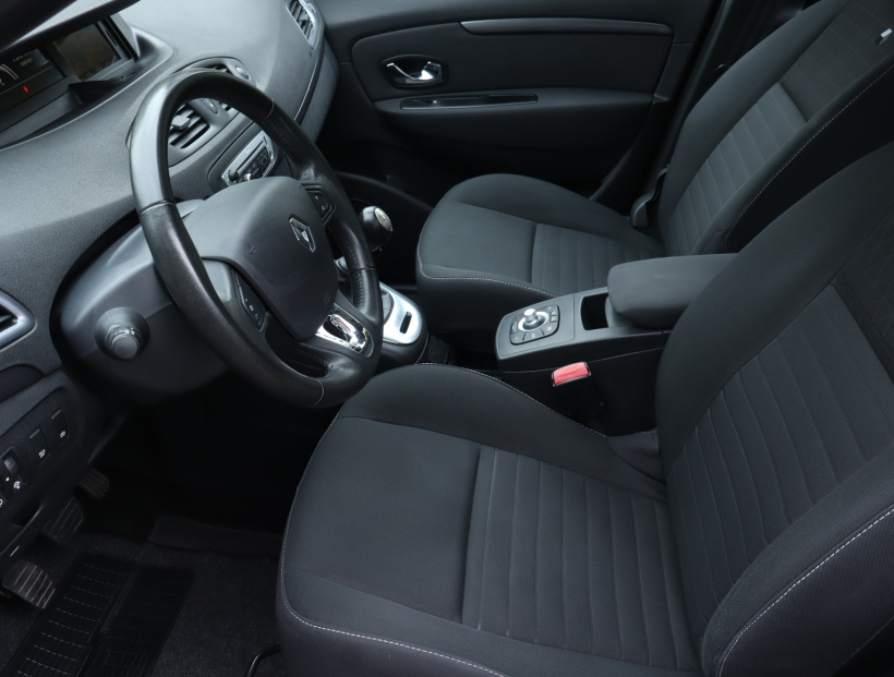 Renault Grand Scenic, 2016