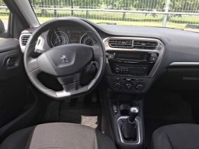 Peugeot 301 - 2015