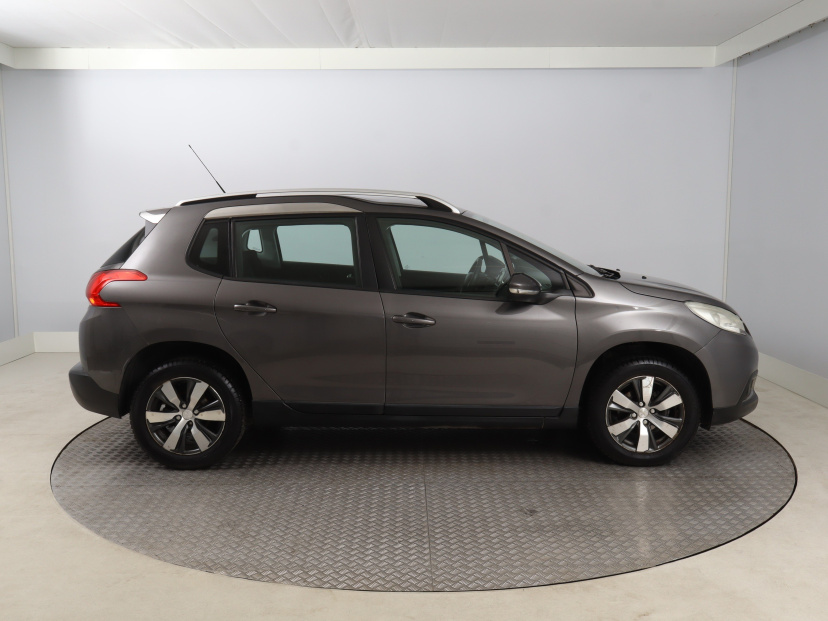 Peugeot 2008, 2014