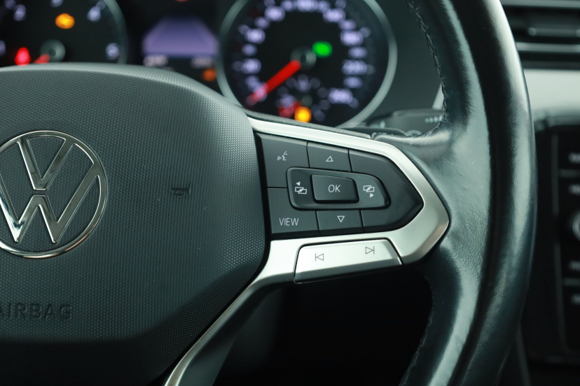 Volkswagen Passat, 2021