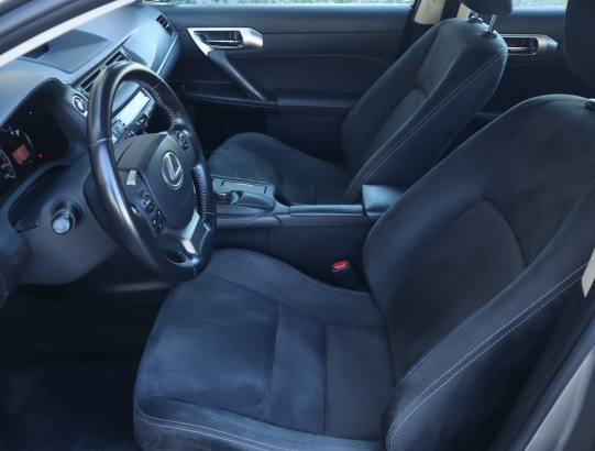 Lexus CT 200h