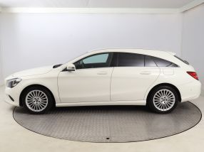 Mercedes-Benz CLA - 2016