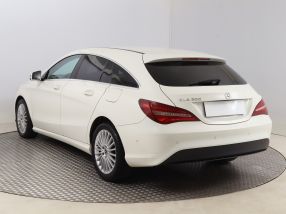 Mercedes-Benz CLA - 2016