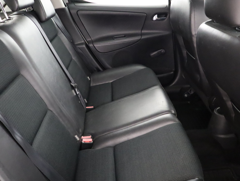 Peugeot 207, 2011