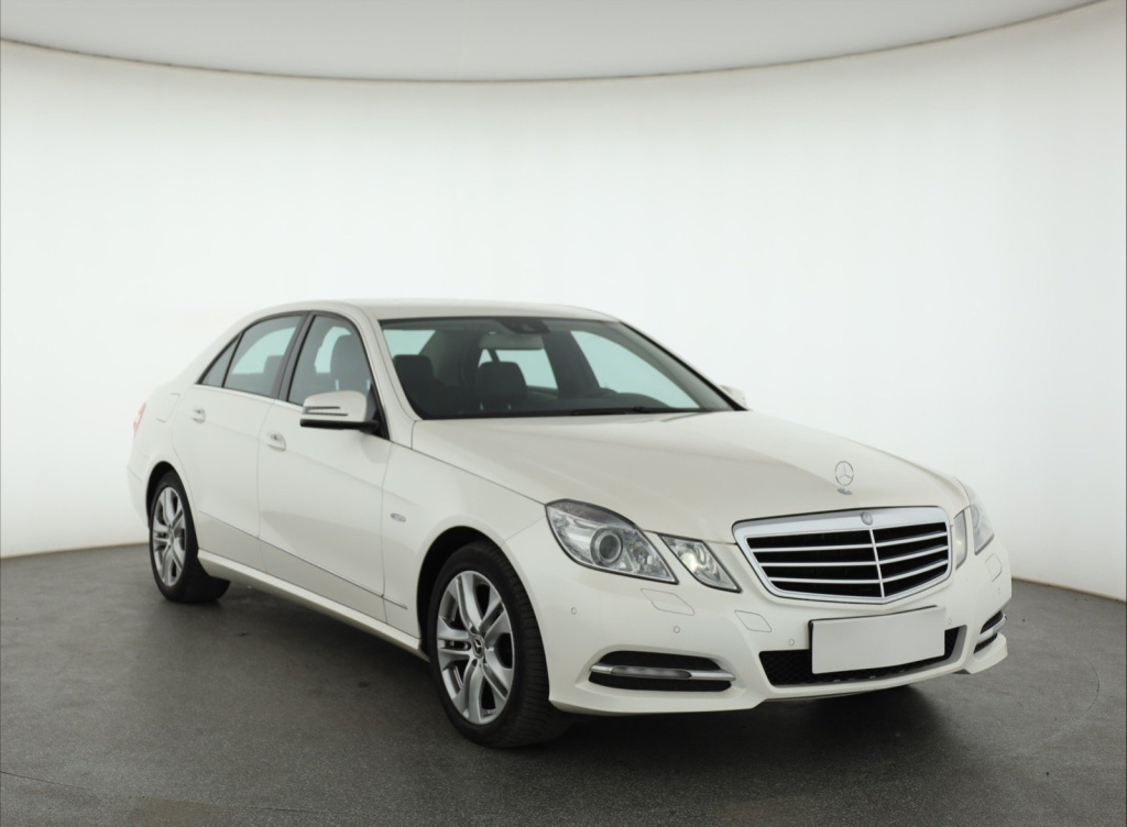 Mercedes-Benz E