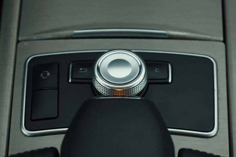 Mercedes-Benz E, 2012