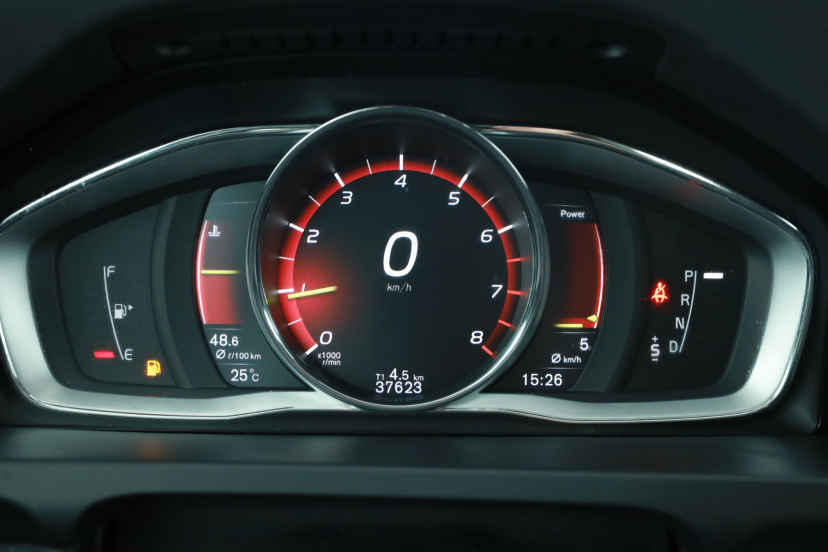 Volvo V60 Cross Country, 2018