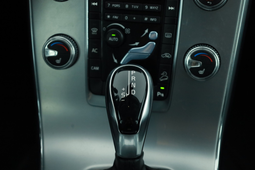 Volvo V60 Cross Country, 2018