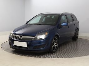 Opel Astra - 2010