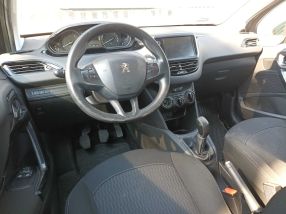 Peugeot 208 - 2016