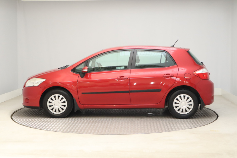 Toyota Auris, 2012