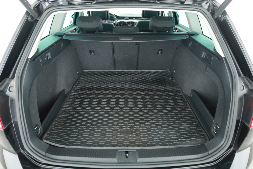 Volkswagen Passat, 2023