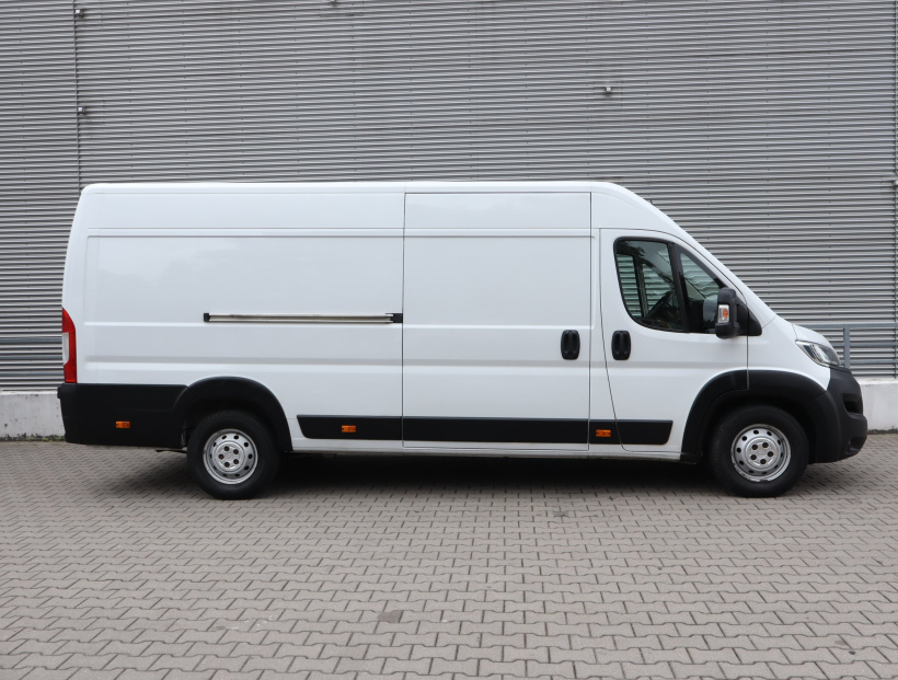 Opel Movano, 2022
