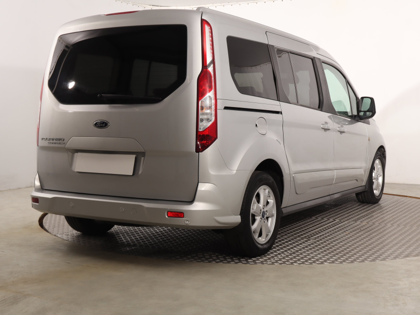Ford Tourneo Connect, 2016