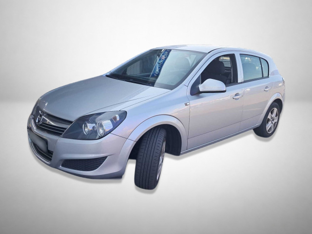 Opel Astra 2012