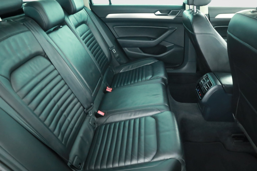 Volkswagen Passat, 2015