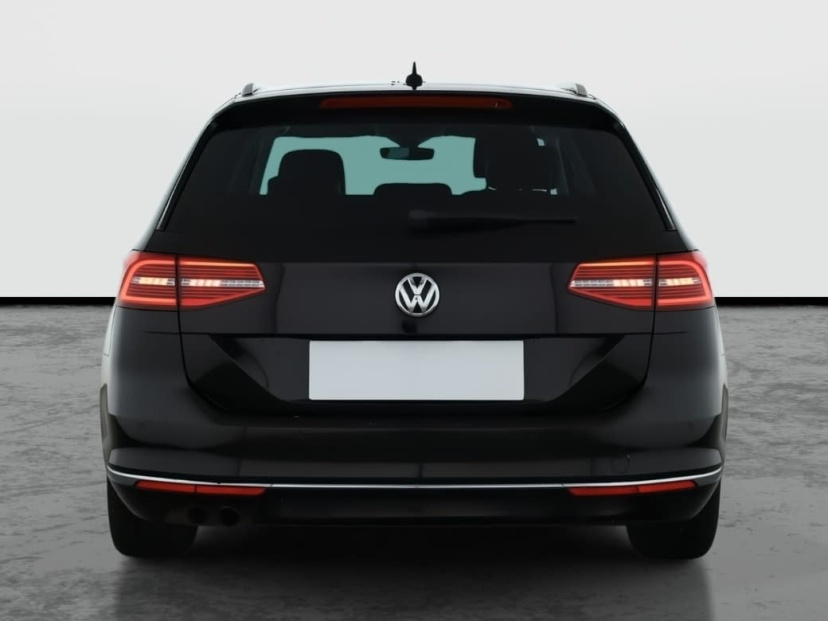 Volkswagen Passat, 2015