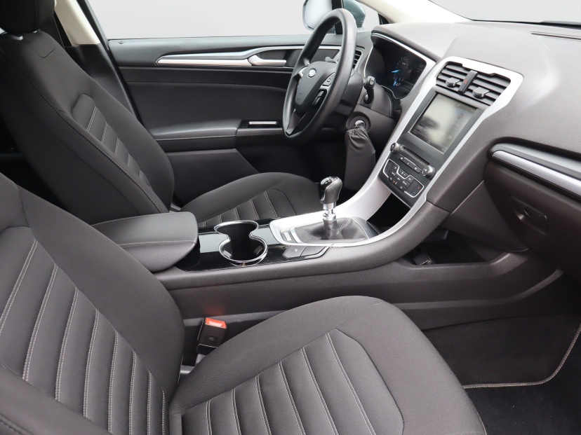 Ford Mondeo, 2016