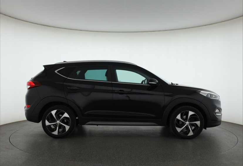 Hyundai Tucson, 2016