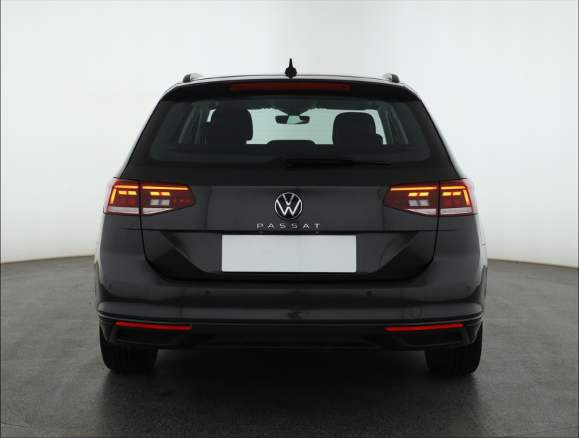 Volkswagen Passat, 2023