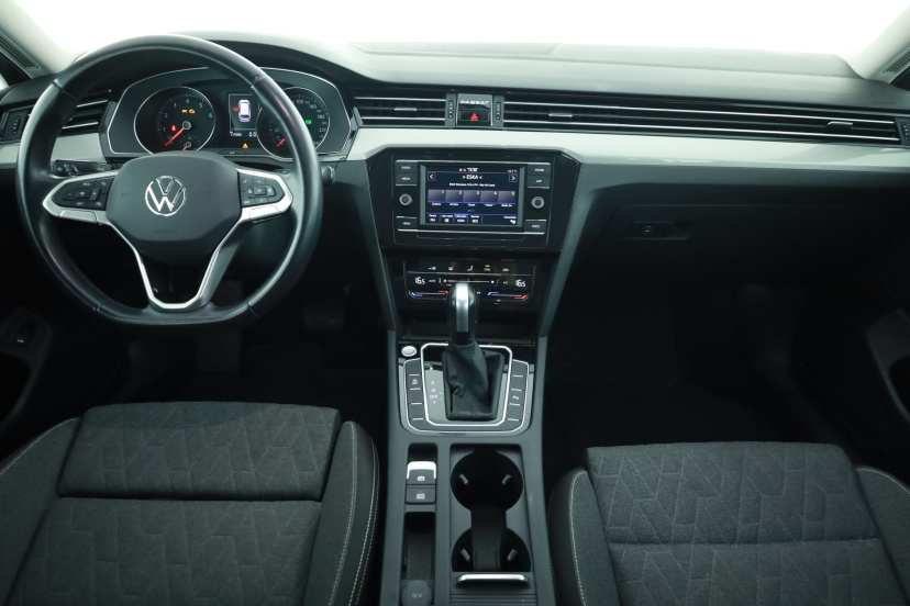 Volkswagen Passat, 2023