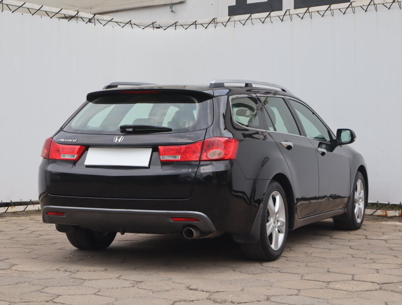 Honda Accord, 2010