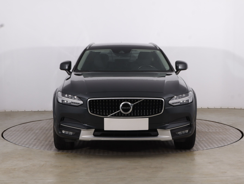 Volvo V90 Cross Country, 2018