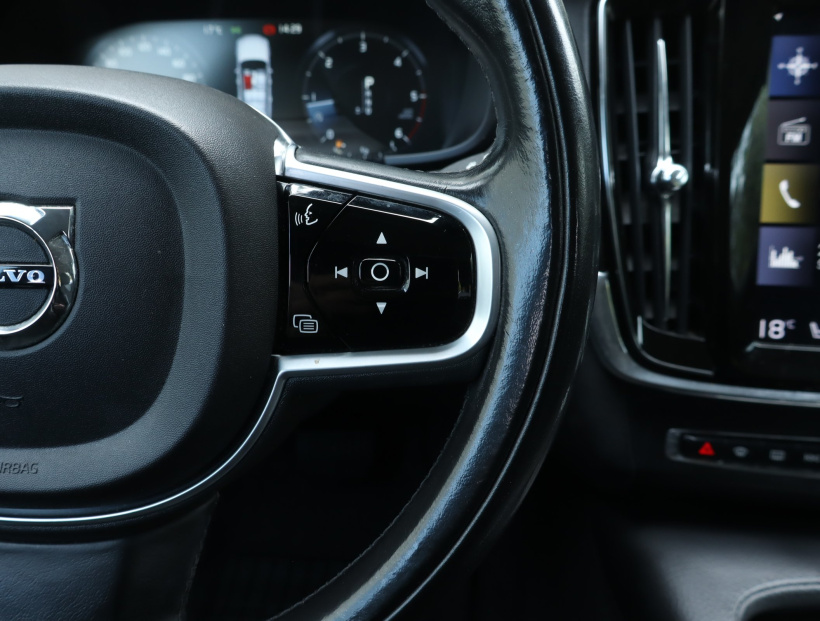Volvo V90 Cross Country, 2018