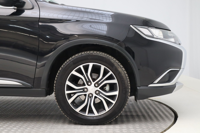 Mitsubishi Outlander, 2016