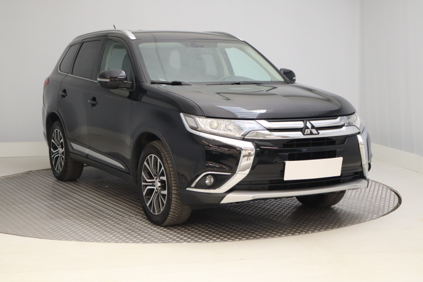 Mitsubishi Outlander, 2016