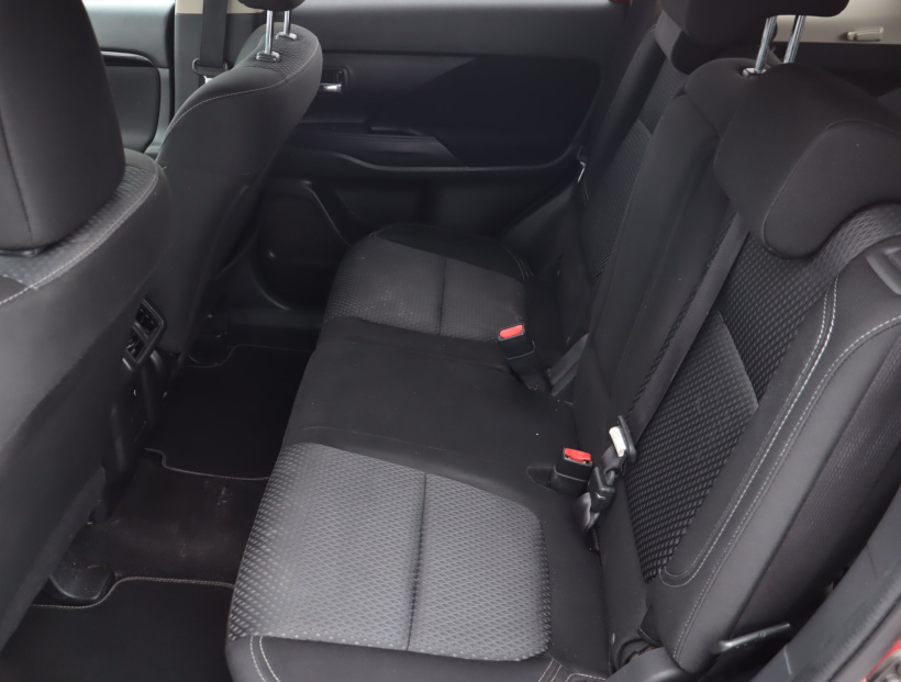 Mitsubishi Outlander, 2018