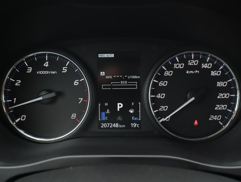Mitsubishi Outlander, 2018