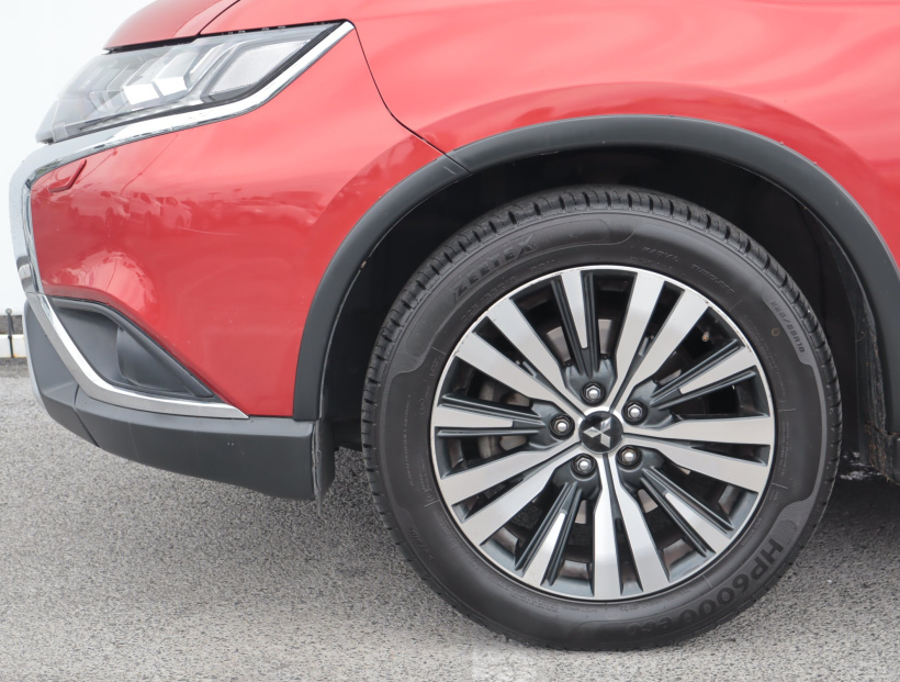 Mitsubishi Outlander, 2018