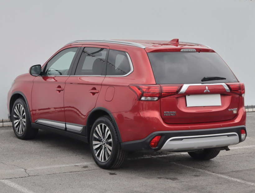 Mitsubishi Outlander, 2018