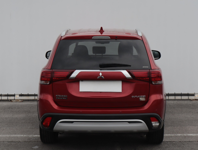 Mitsubishi Outlander, 2018