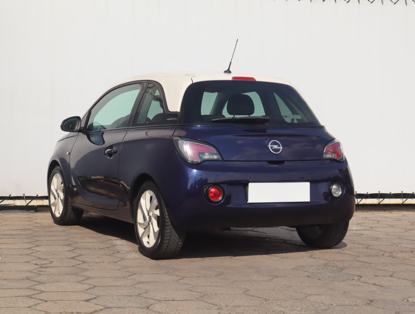Opel Adam, 2015