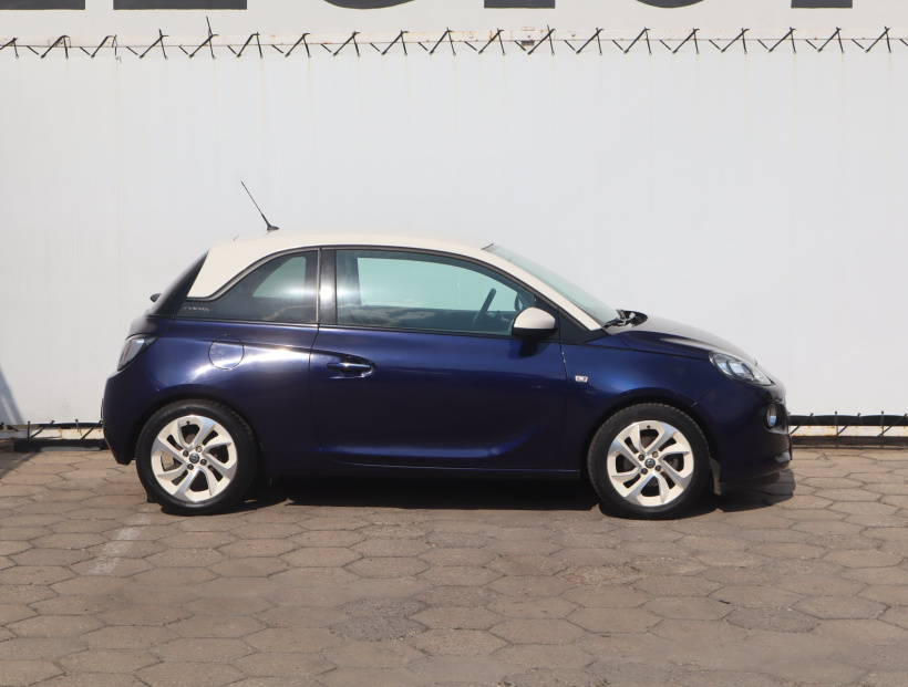Opel Adam, 2015