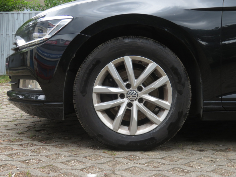 Volkswagen Passat, 2015