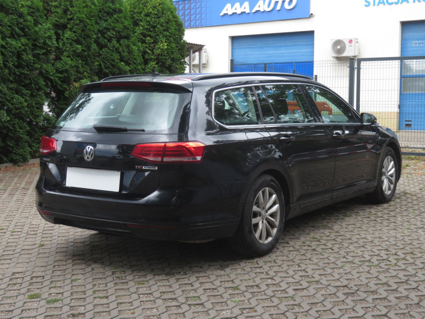 Volkswagen Passat, 2015