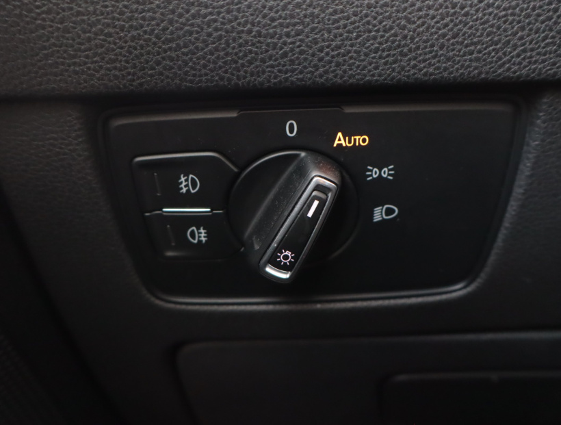 Volkswagen Passat, 2015