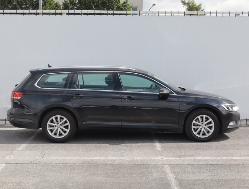 Volkswagen Passat, 2015