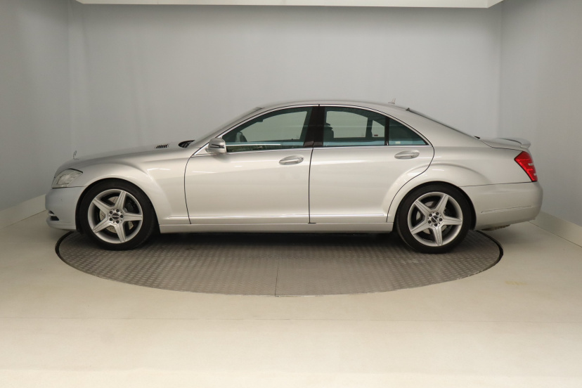 Mercedes-Benz S, 2011