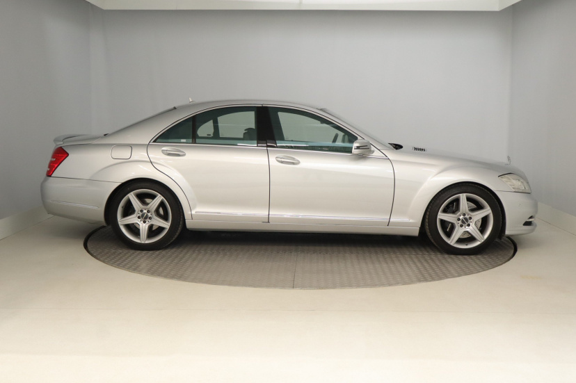 Mercedes-Benz S, 2011