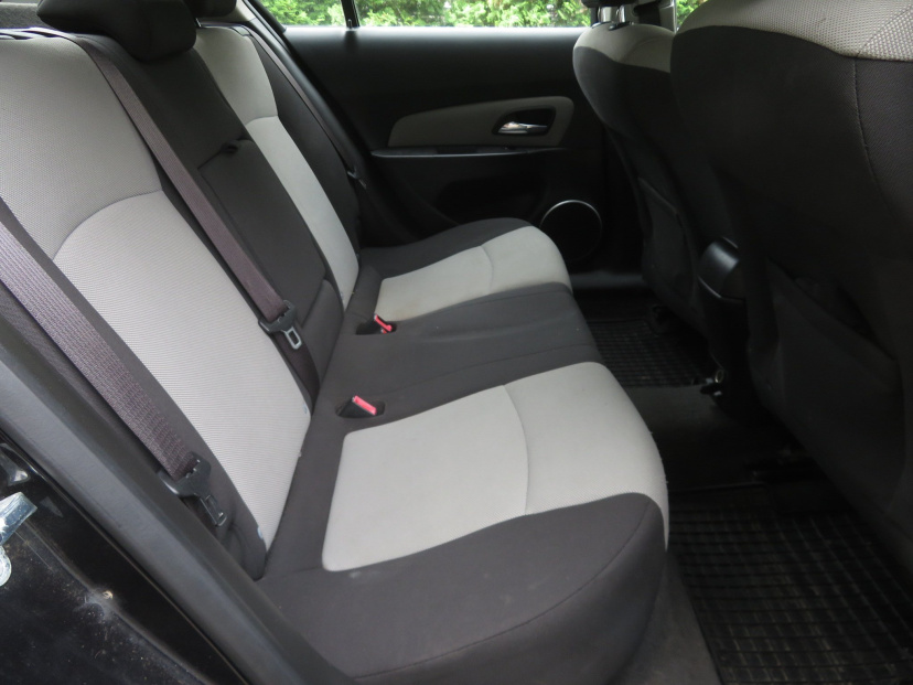 Chevrolet Cruze, 2011